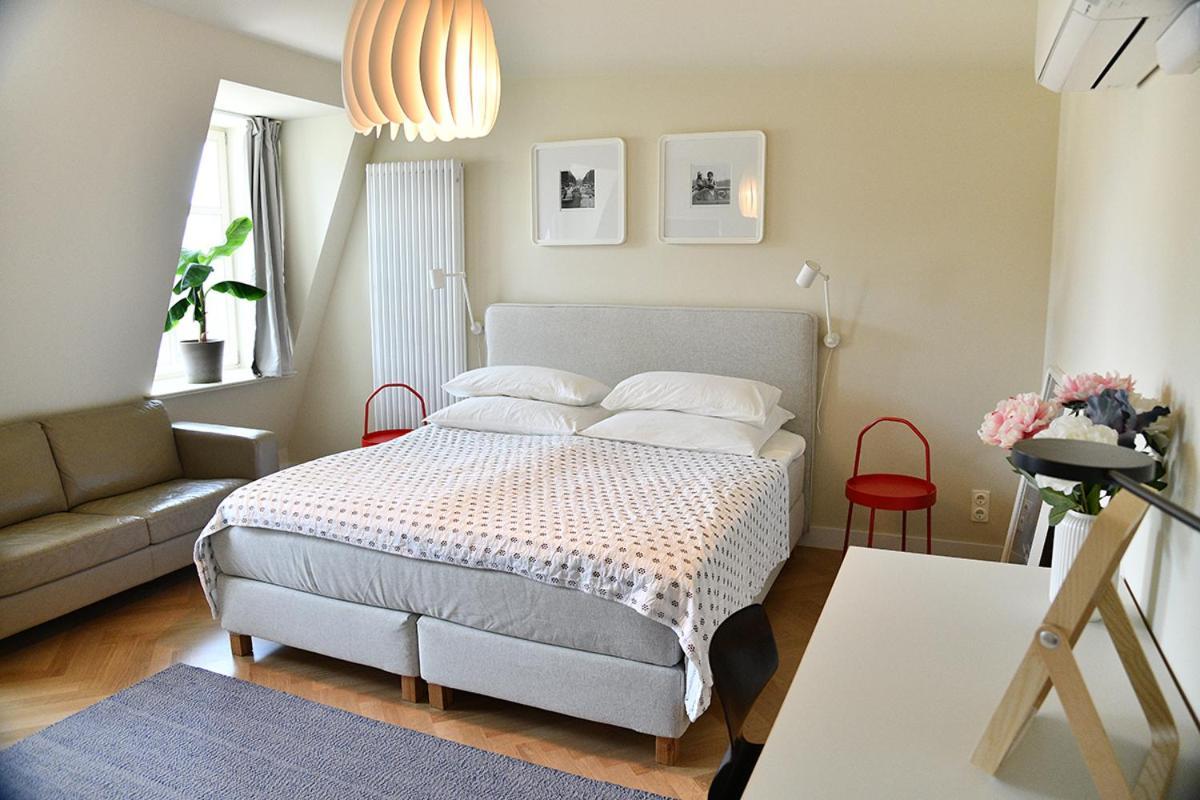 Jethon Exklusives City-Appartement แบร์นบวร์ก ภายนอก รูปภาพ